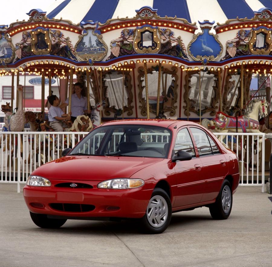  Ford Escort America 1997 года  (фото 4 из 31)